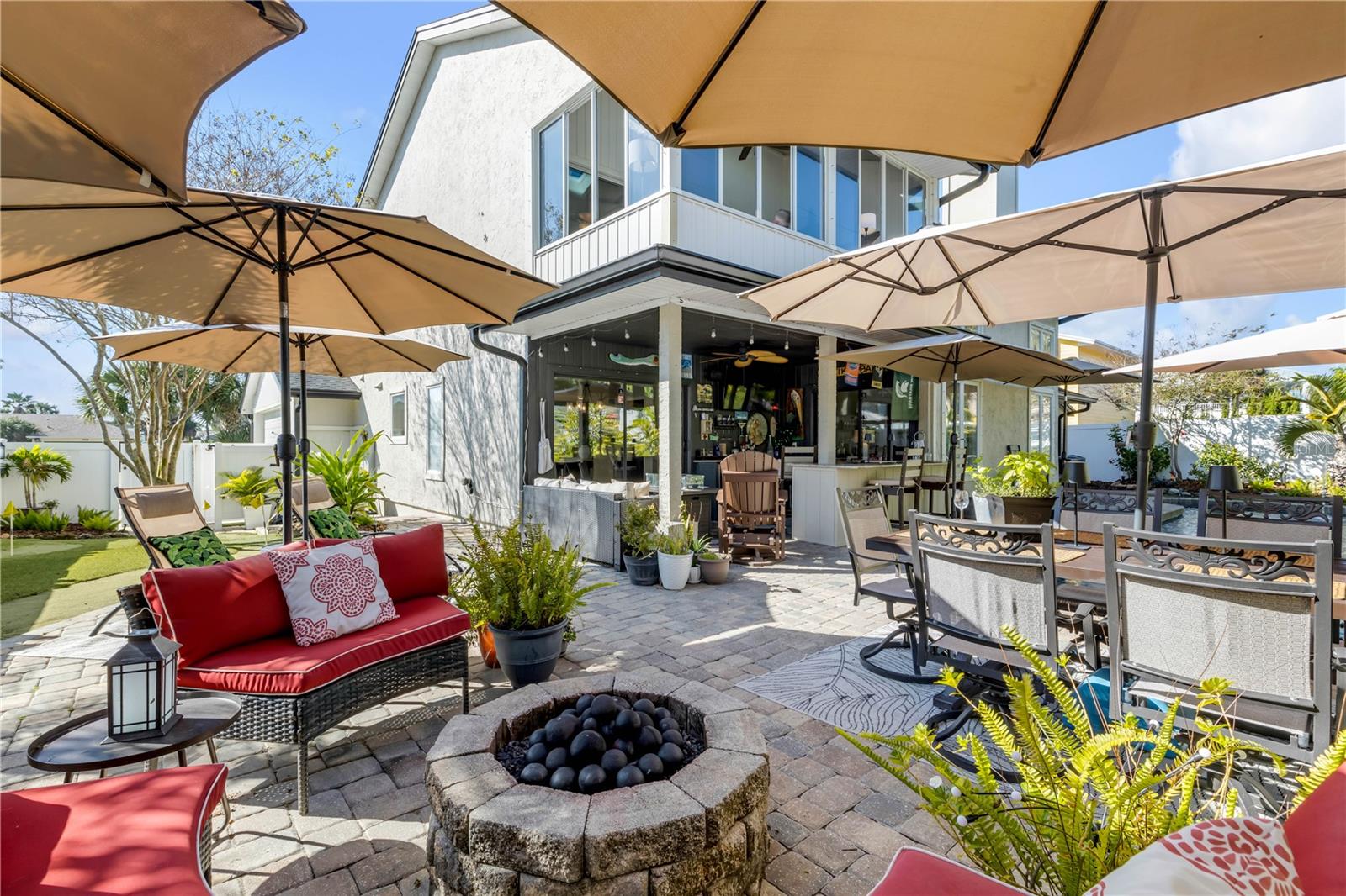 Image 72 of 100 For 4623 Atlantic Avenue