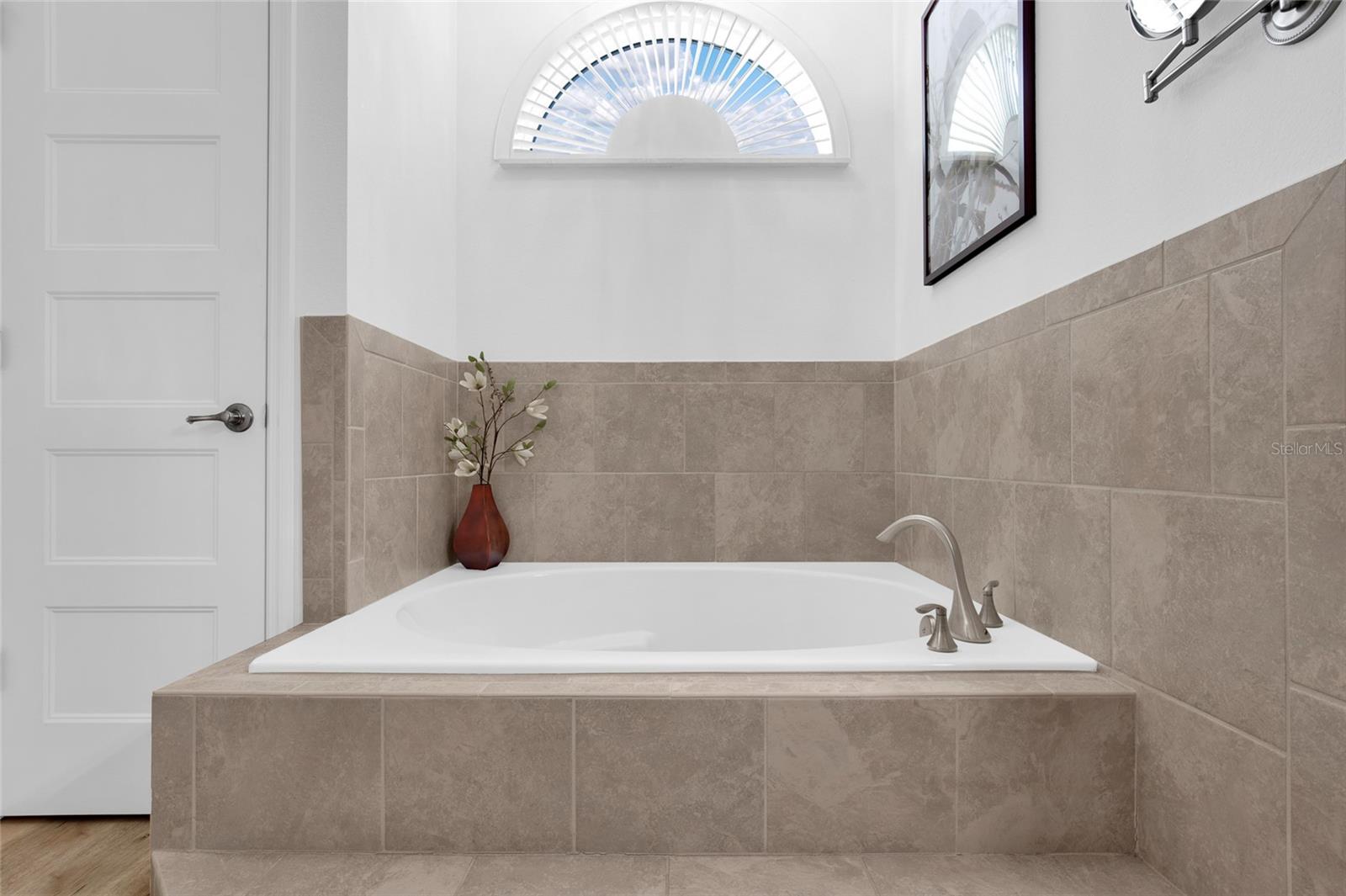 Image 25 of 60 For 3338 Bellino Boulevard