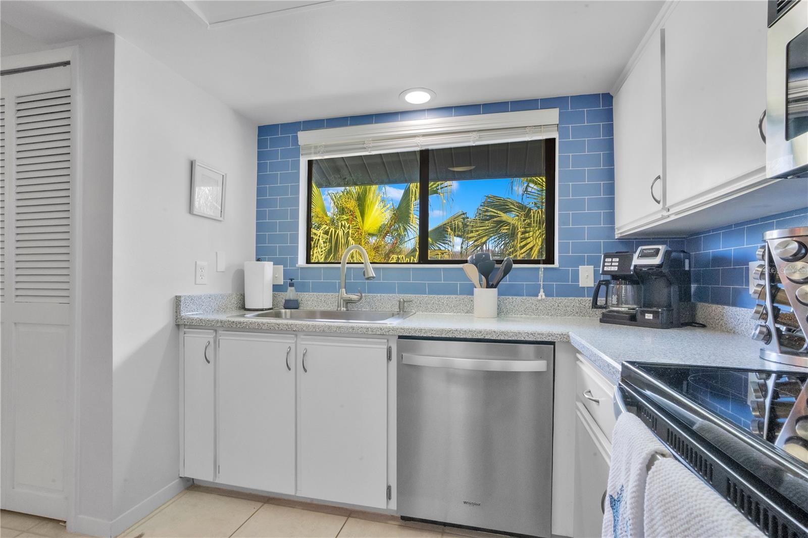 Image 12 of 35 For 4405 Sea Mist Drive 218