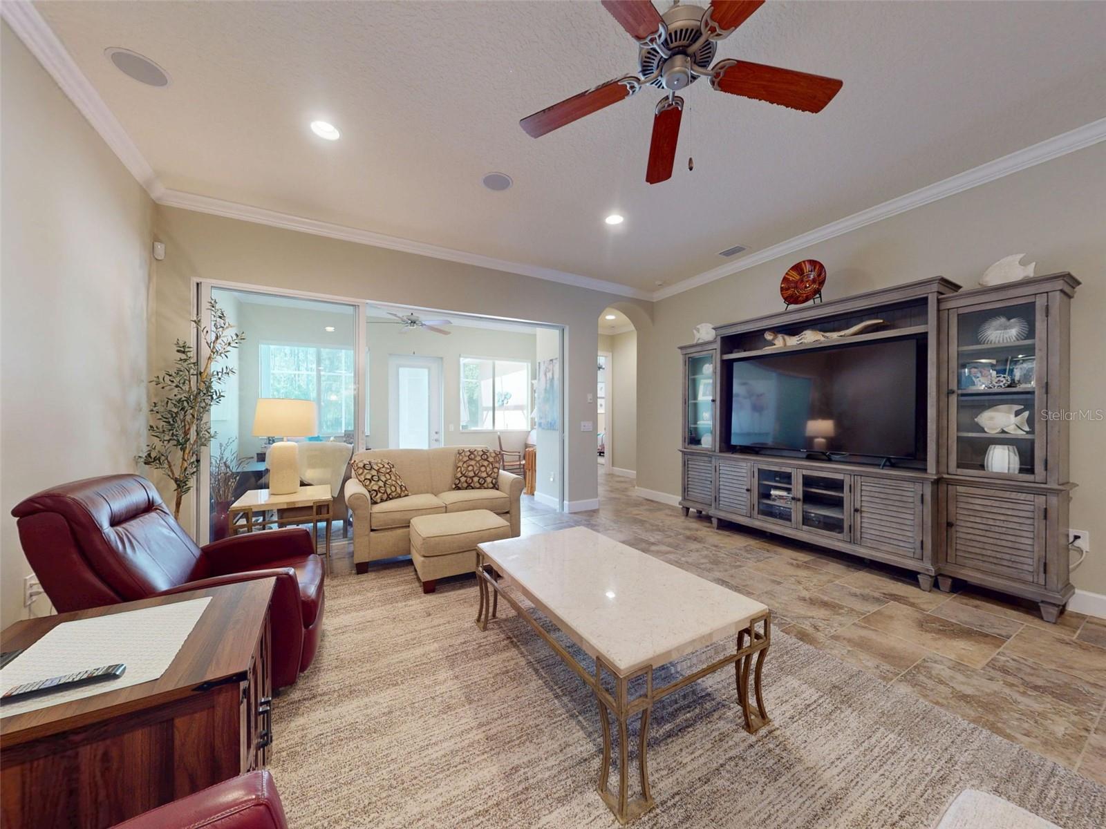 Image 35 of 100 For 3431 Torre Boulevard