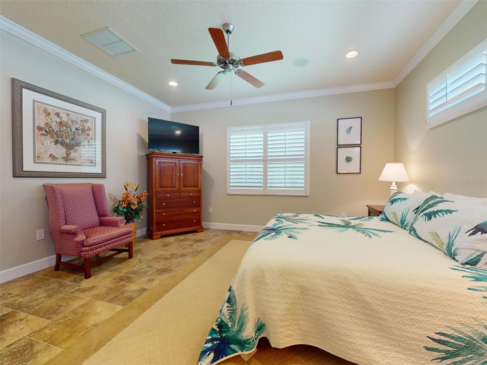 Image 46 of 100 For 3431 Torre Boulevard