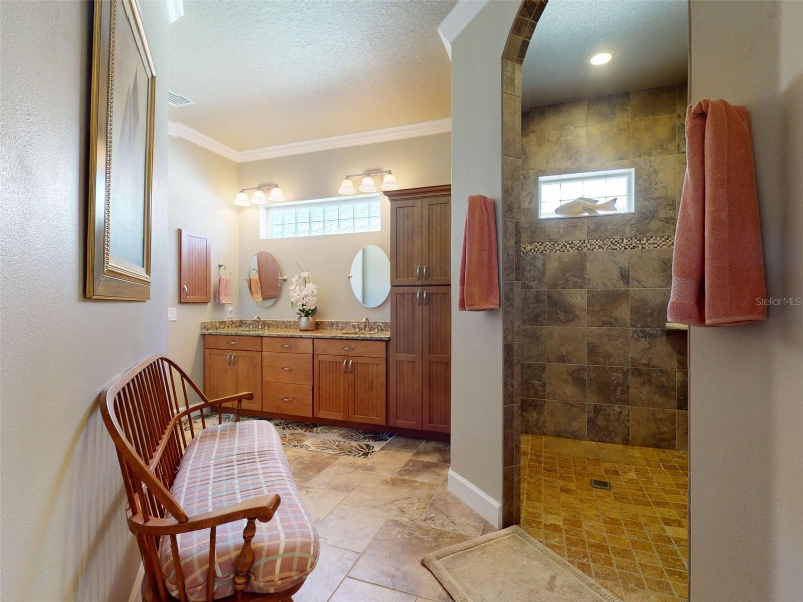 Image 52 of 100 For 3431 Torre Boulevard