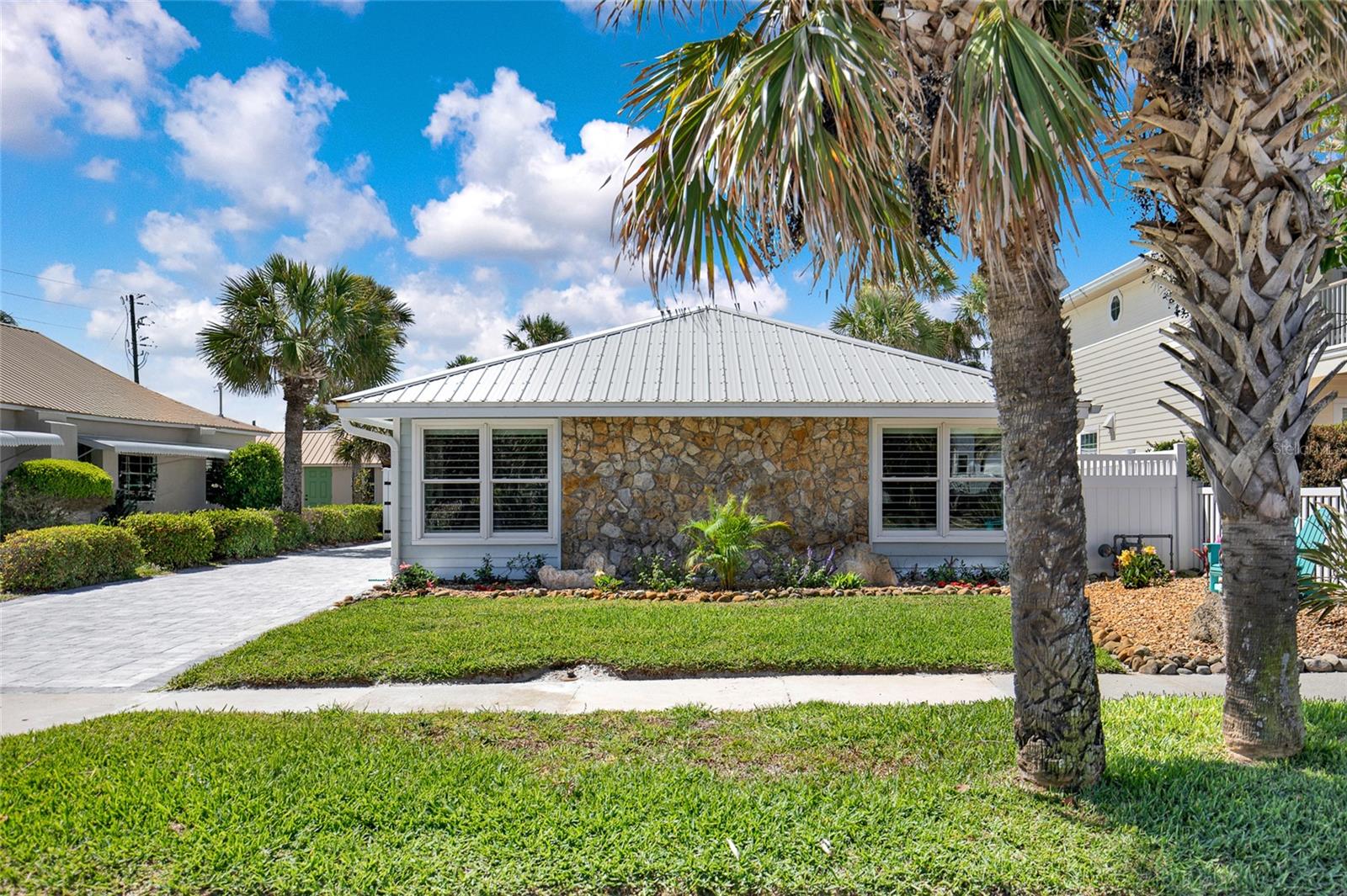 Image 2 of 53 For 315 Crawford Road