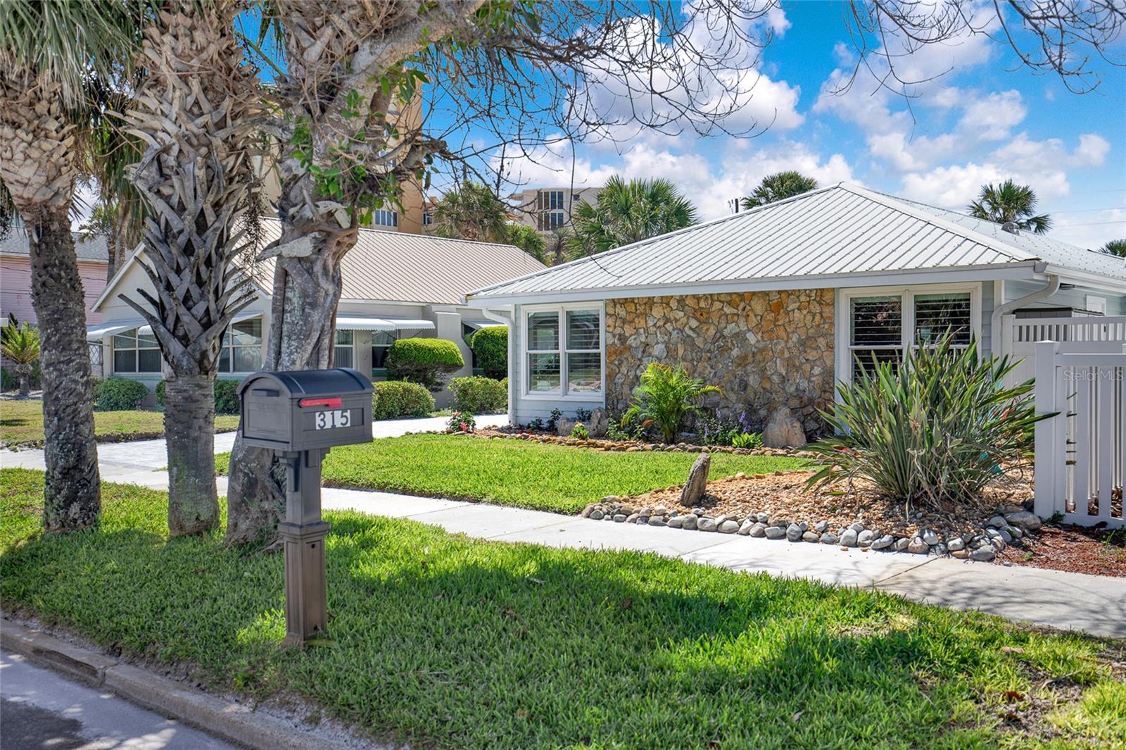 Image 3 of 53 For 315 Crawford Road