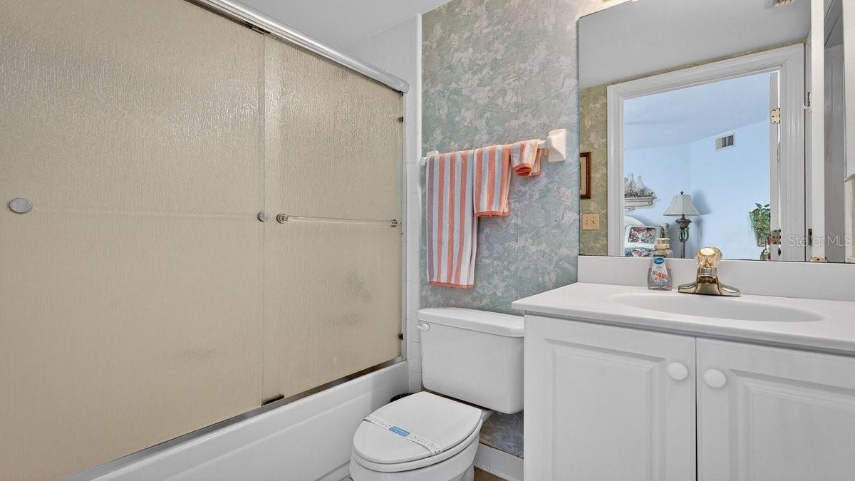 Image 23 of 63 For 3425 Atlantic Avenue 1706