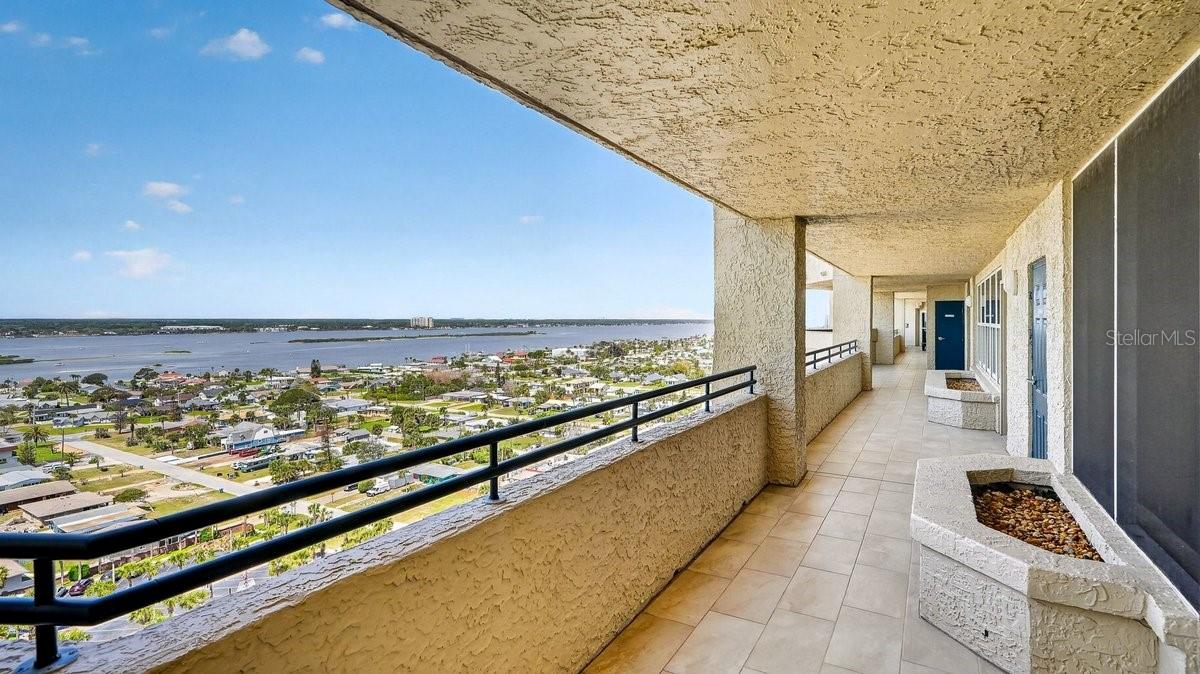 Image 42 of 63 For 3425 Atlantic Avenue 1706