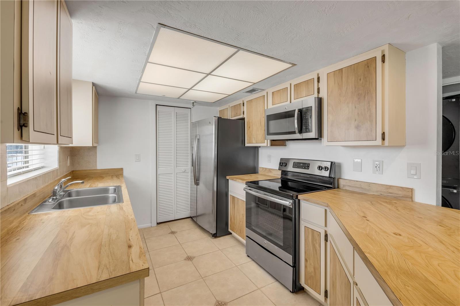 Image 12 of 44 For 3001 Atlantic Avenue 503