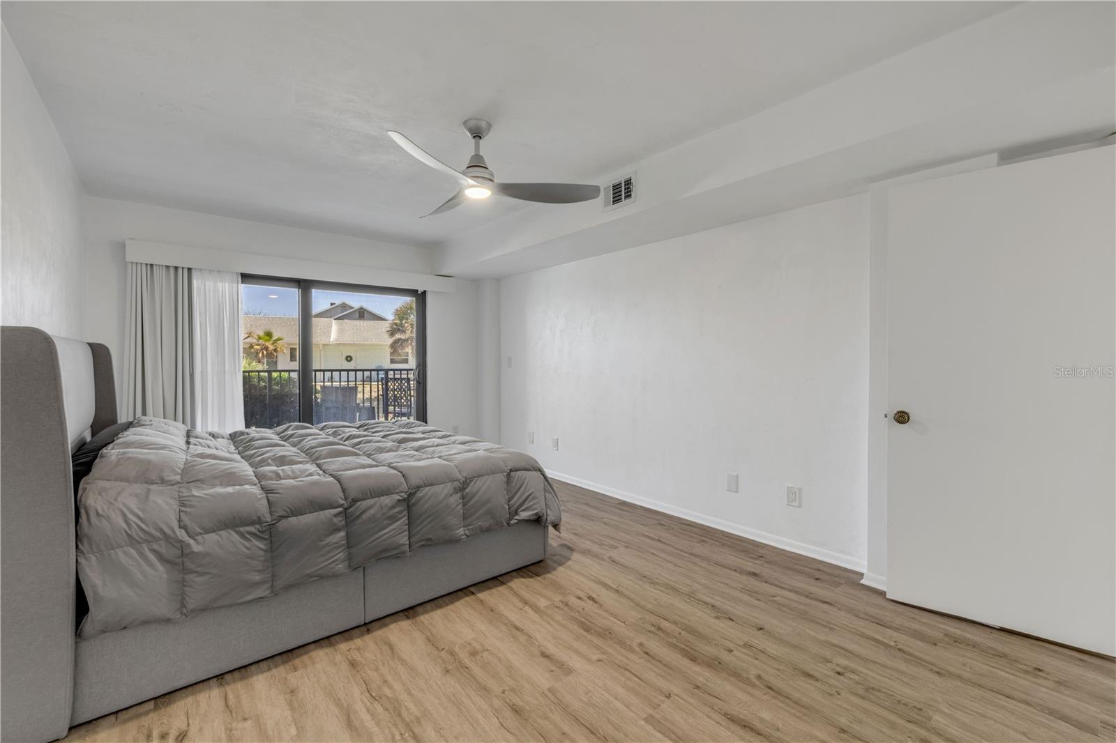 Image 25 of 44 For 3001 Atlantic Avenue 503