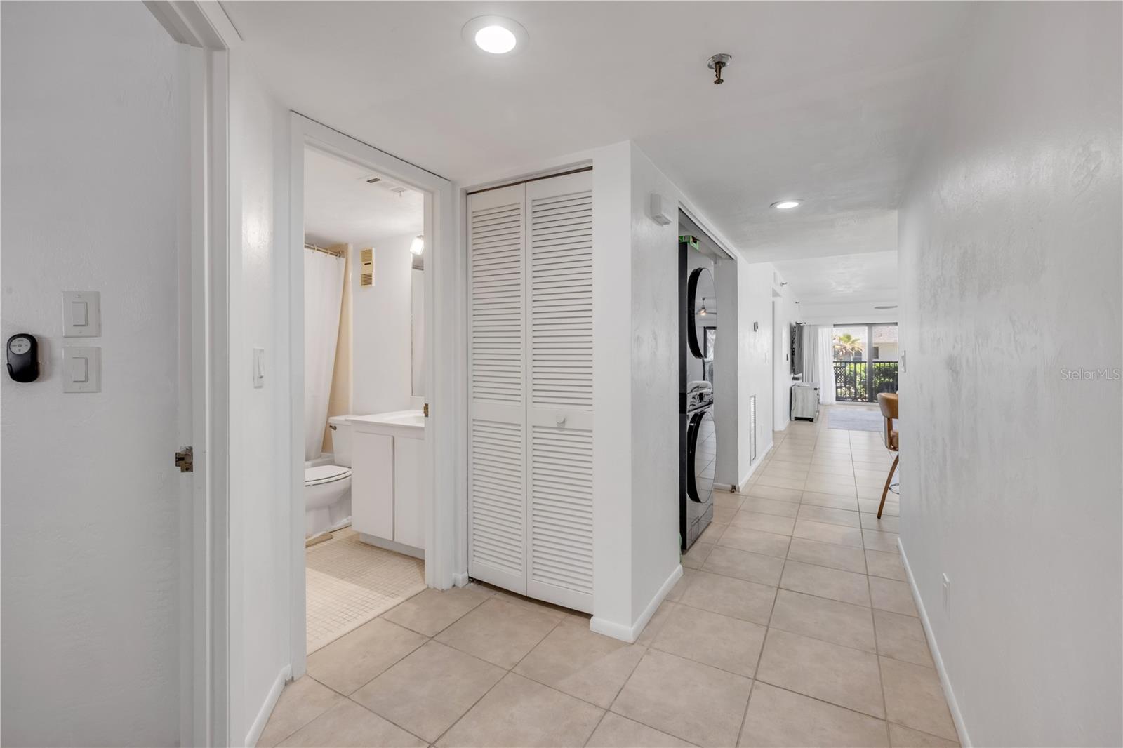 Image 5 of 44 For 3001 Atlantic Avenue 503