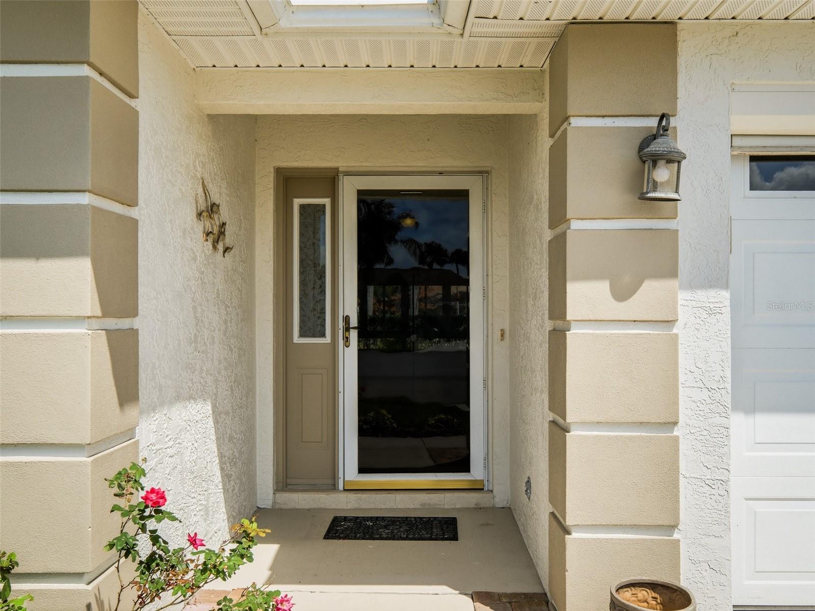 Image 10 of 49 For 659 Wellesley Court