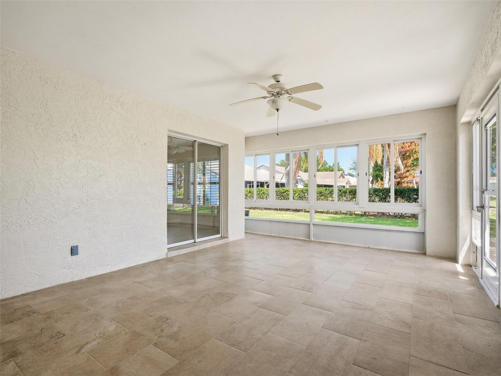 Image 24 of 49 For 659 Wellesley Court