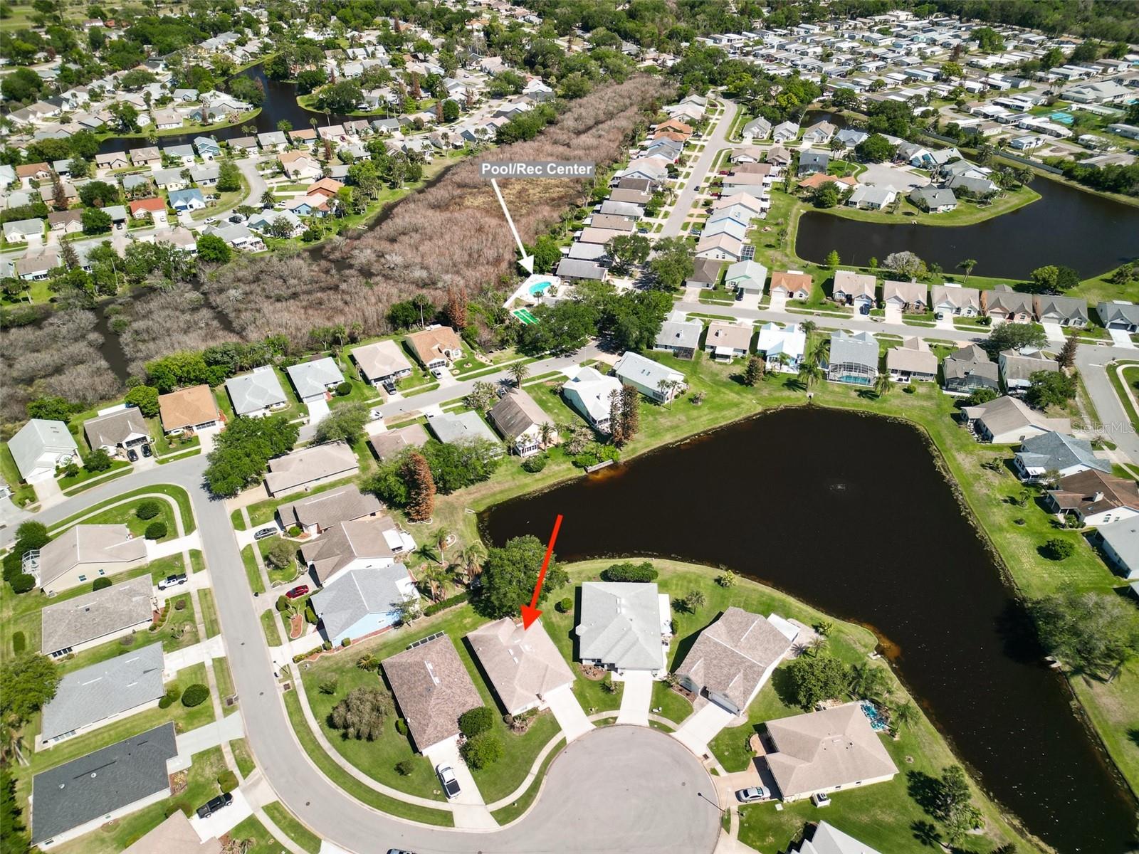 Image 43 of 49 For 659 Wellesley Court