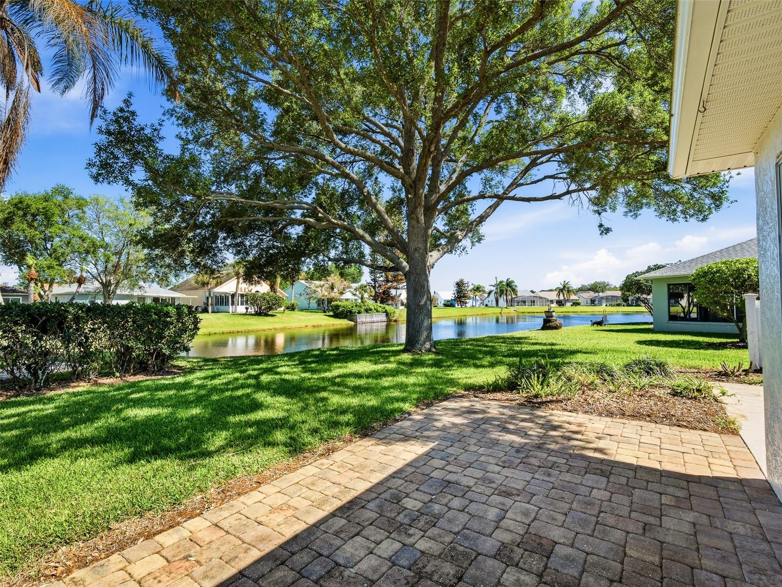 Image 45 of 49 For 659 Wellesley Court