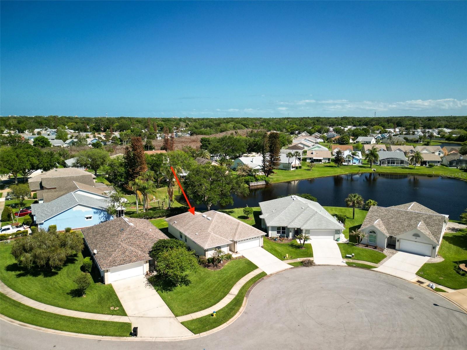 Image 7 of 49 For 659 Wellesley Court