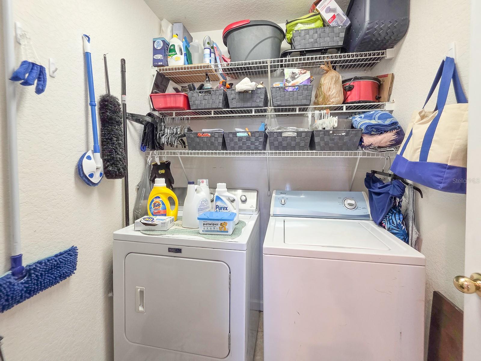 Image 27 of 82 For 121 Palm Way