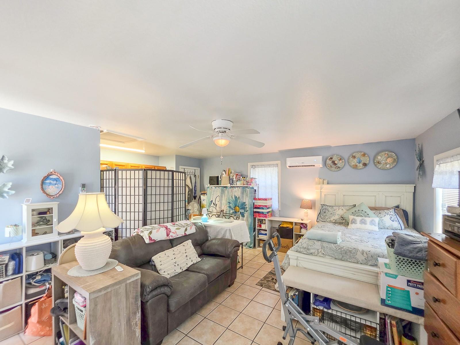 Image 32 of 82 For 121 Palm Way