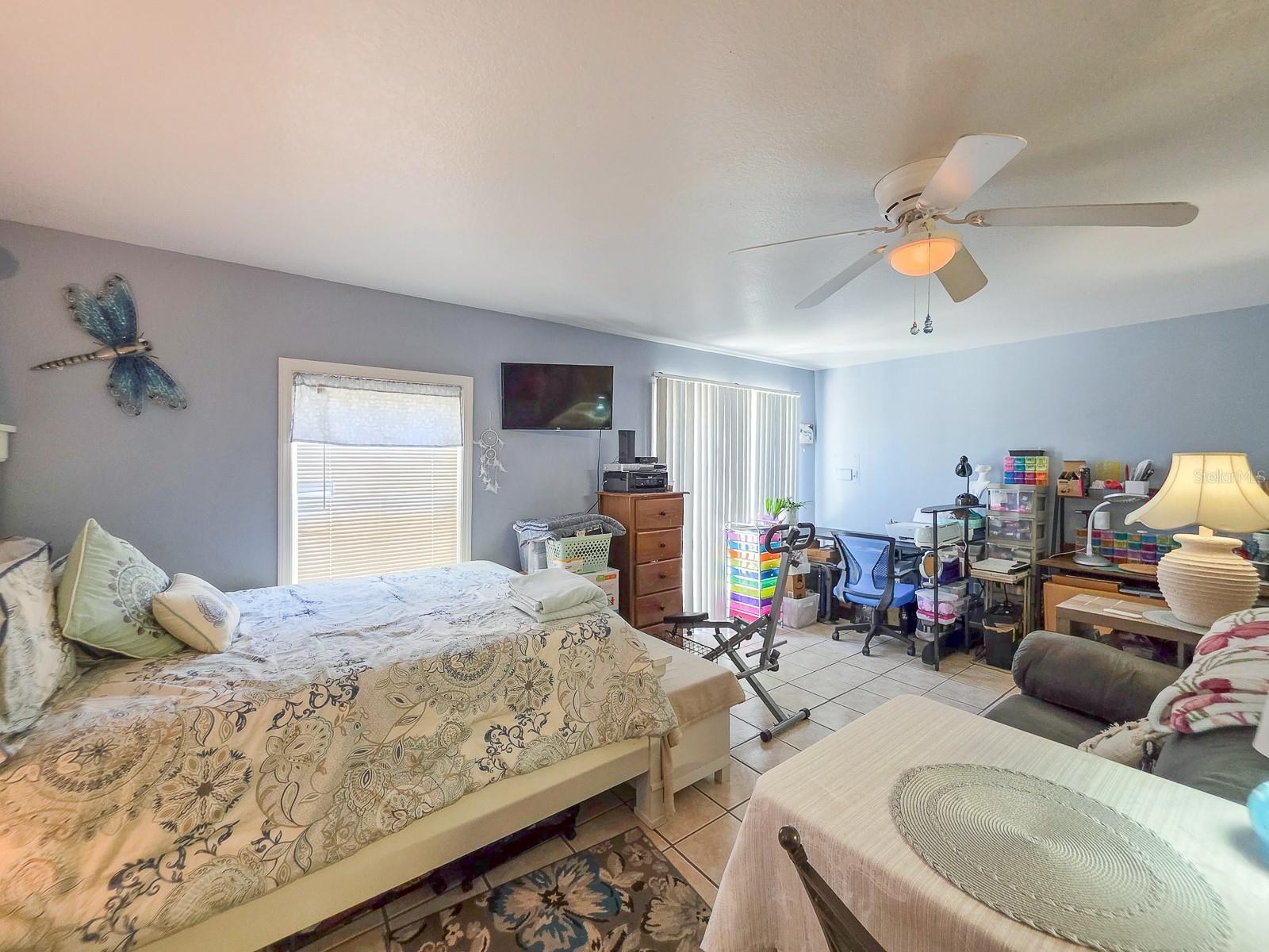 Image 33 of 82 For 121 Palm Way