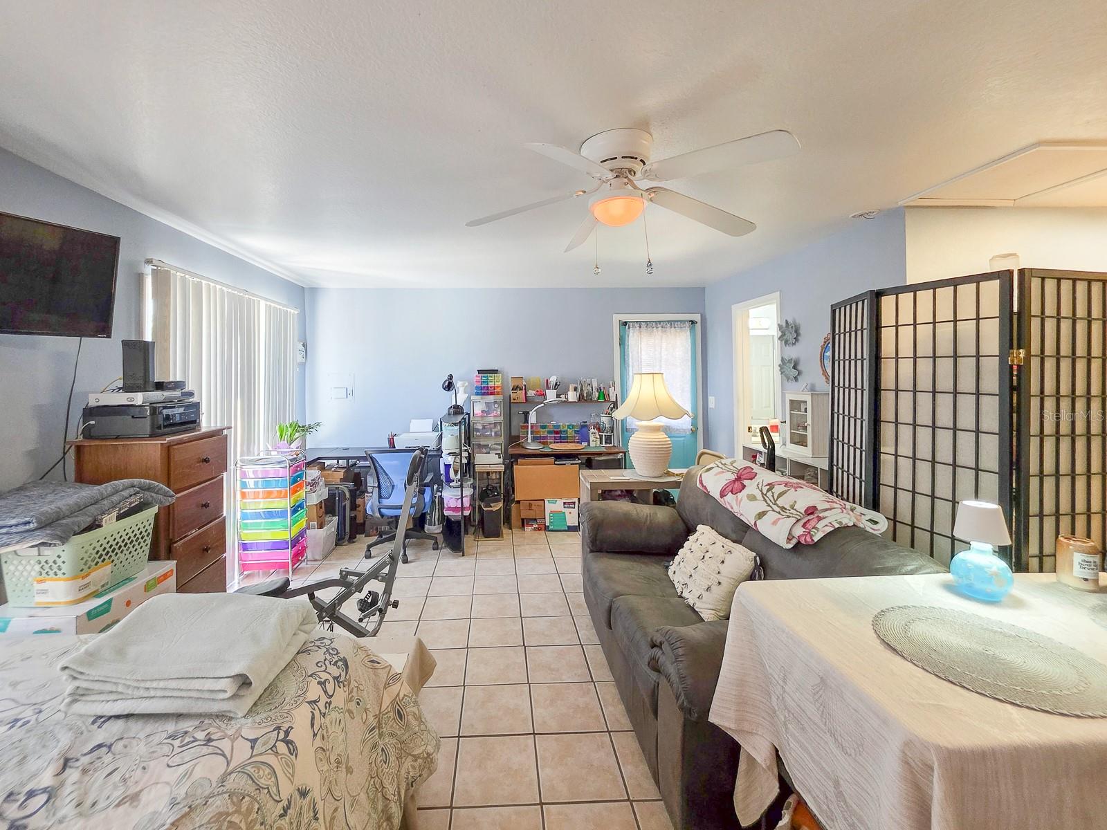 Image 34 of 82 For 121 Palm Way