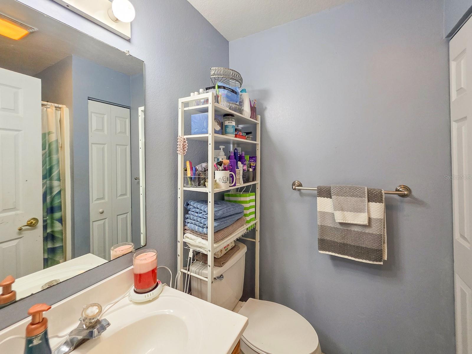 Image 39 of 82 For 121 Palm Way