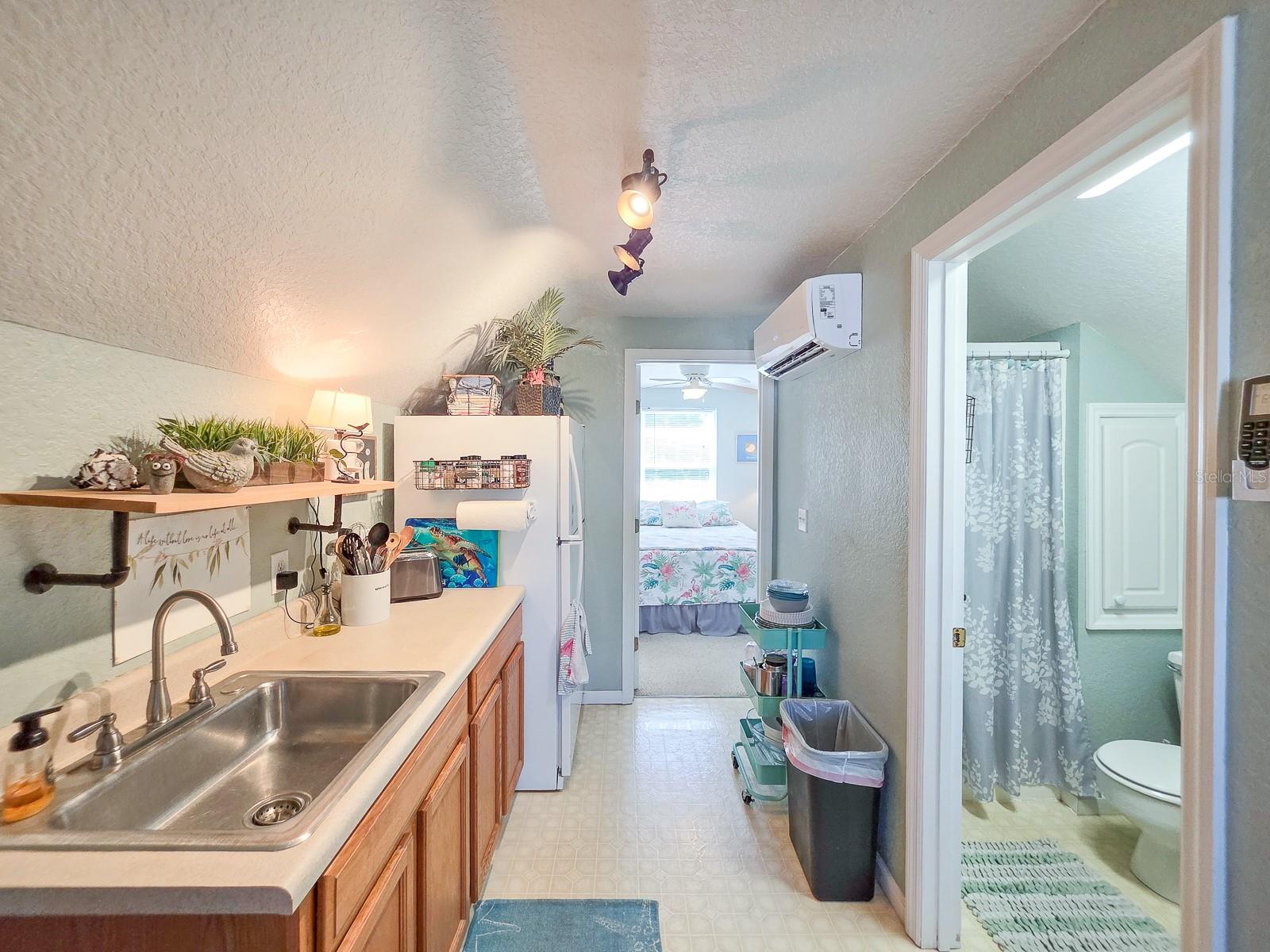 Image 44 of 82 For 121 Palm Way