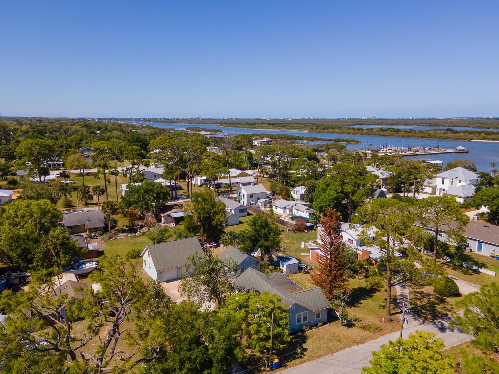 Image 67 of 82 For 121 Palm Way