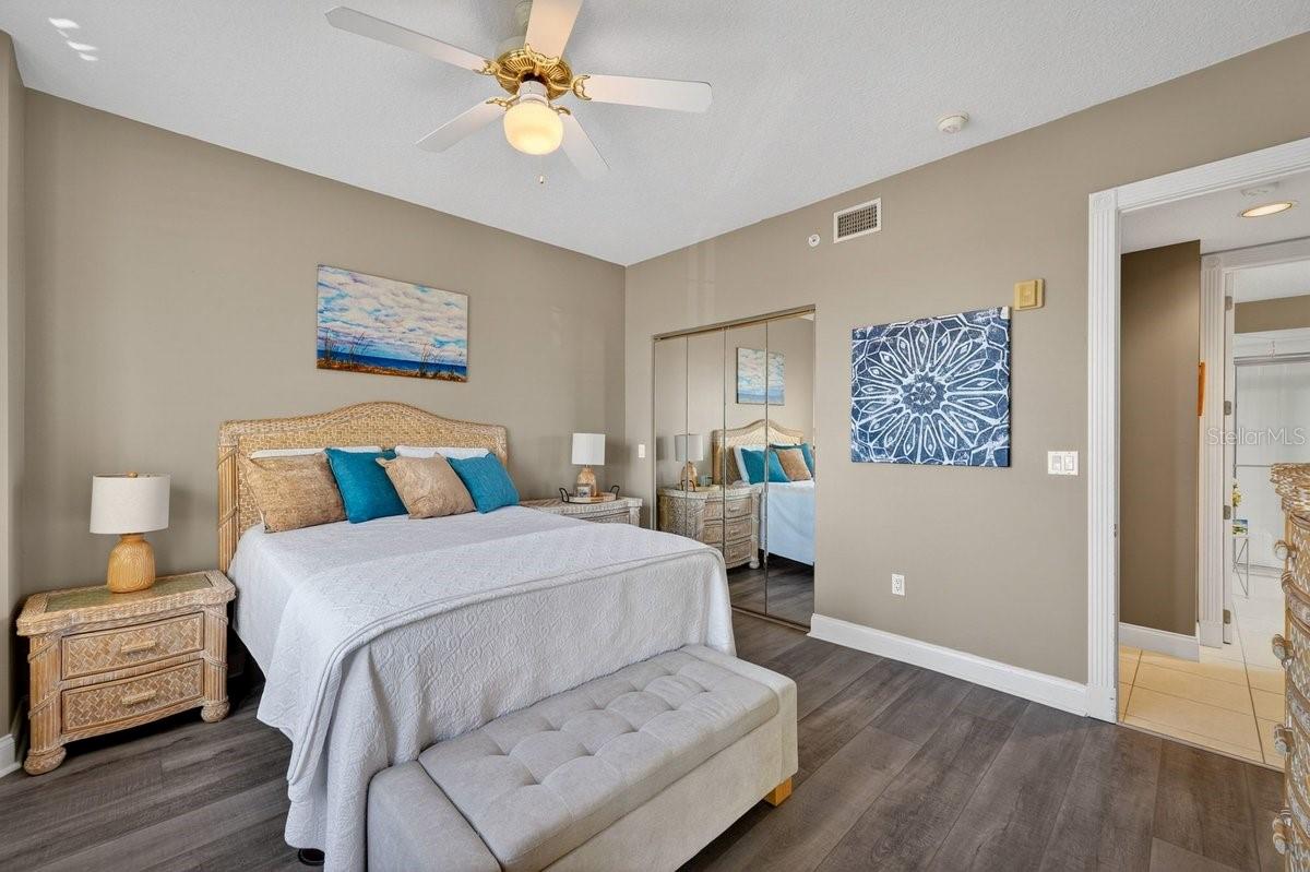 Image 21 of 70 For 4628 Harbour Village Boulevard 2206