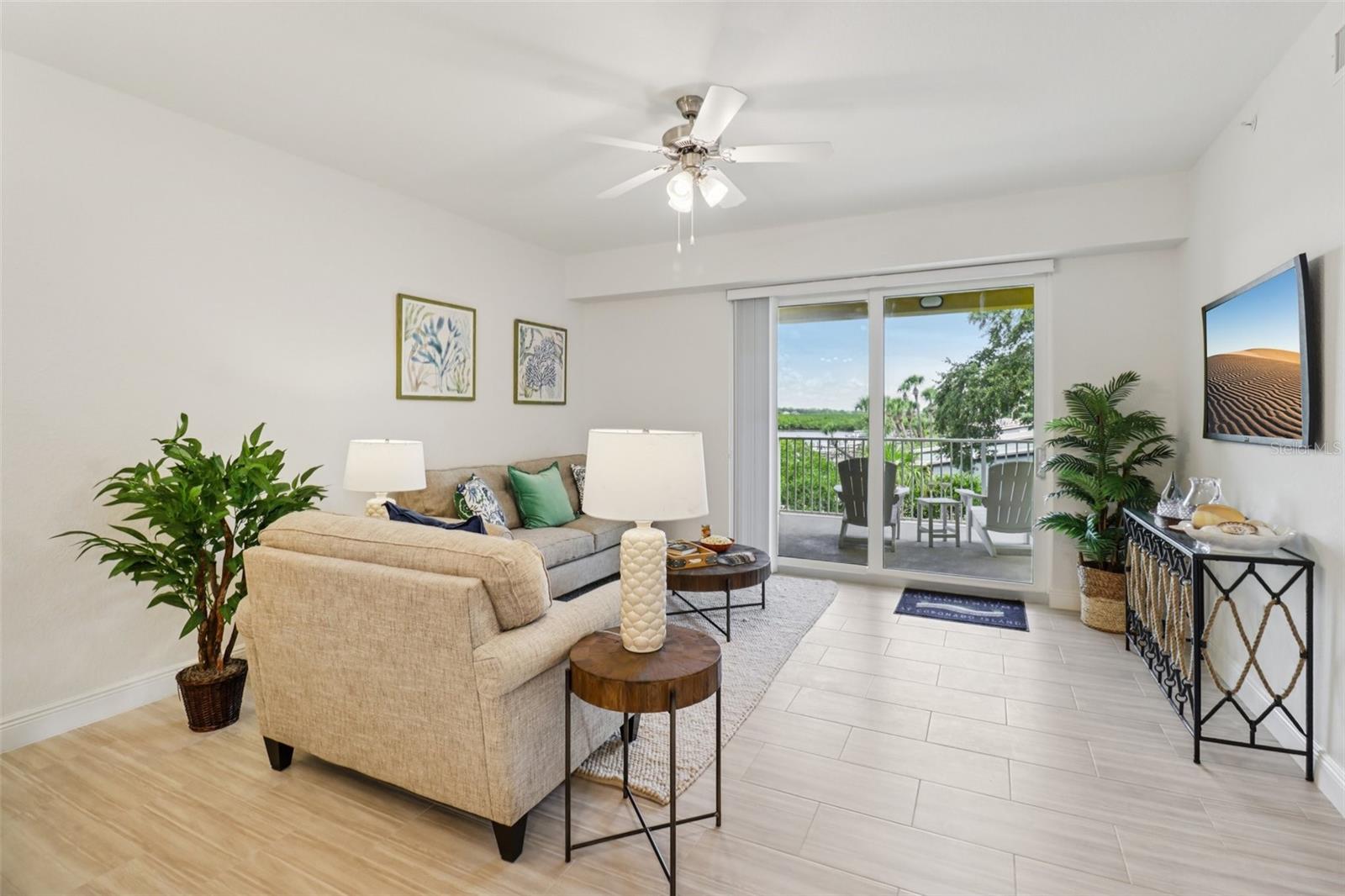 Image 2 of 5 For 7 Riverwalk Drive 406