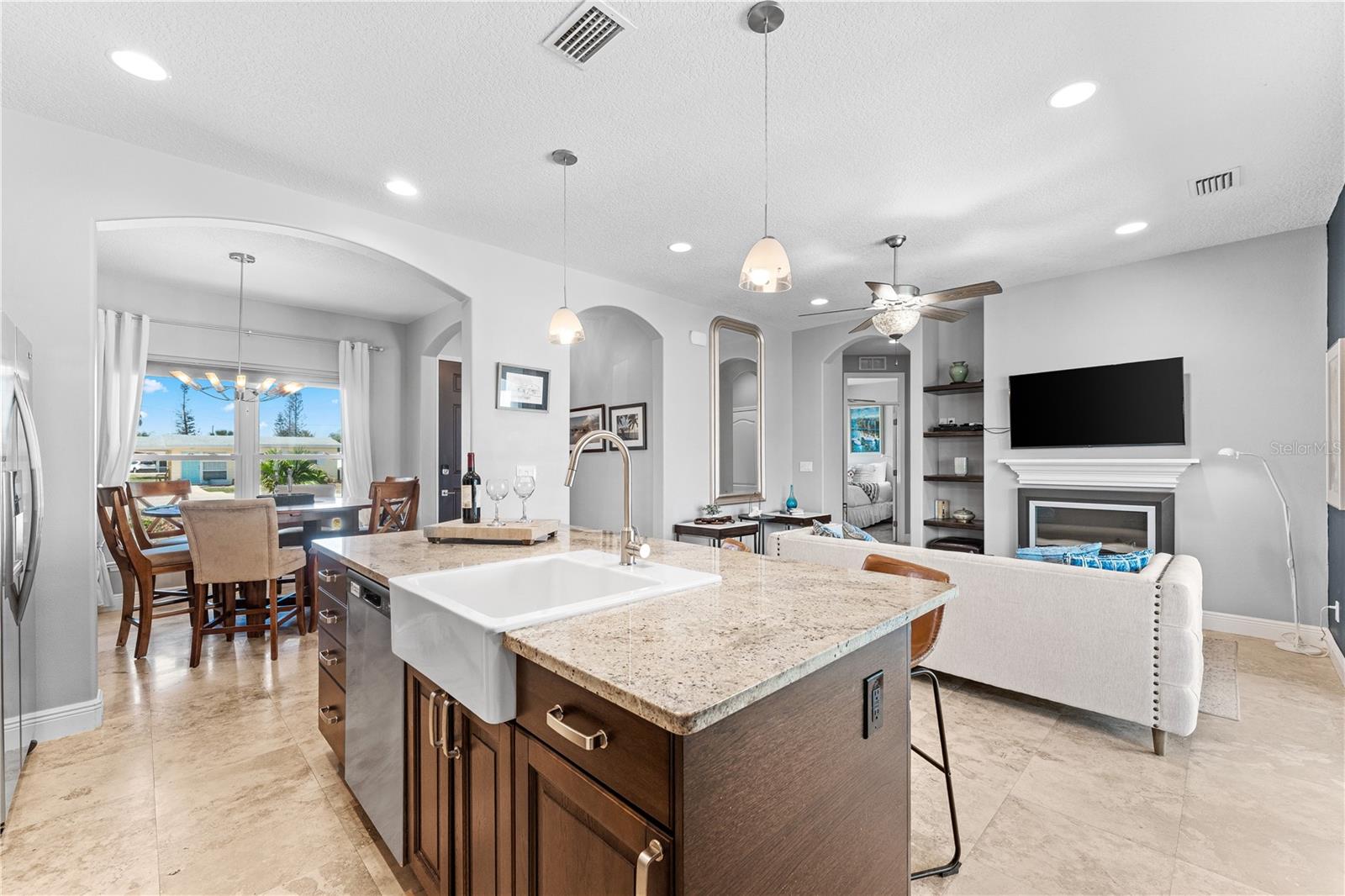 Image 11 of 49 For 827 26th Avenue