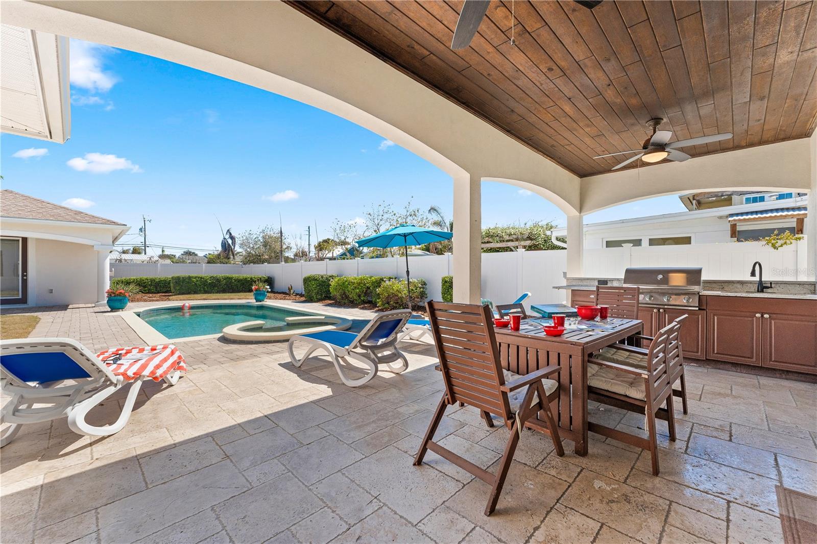 Image 28 of 49 For 827 26th Avenue