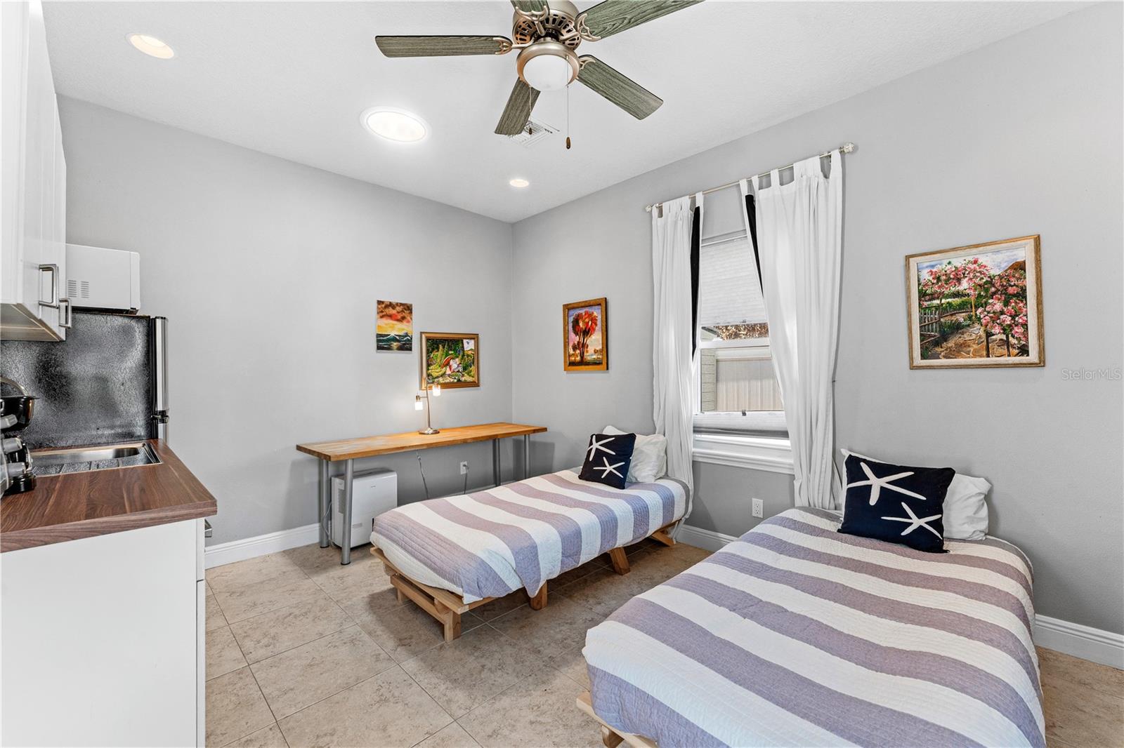 Image 32 of 49 For 827 26th Avenue