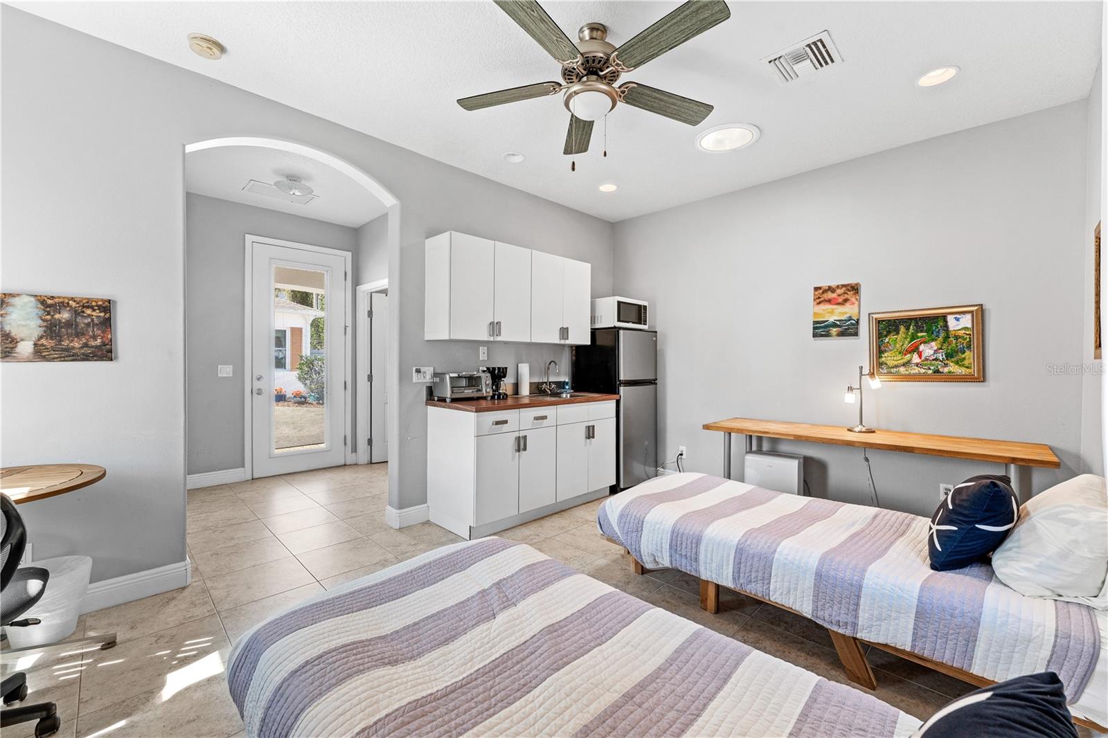 Image 33 of 49 For 827 26th Avenue