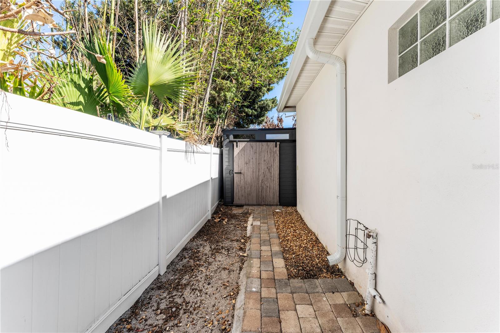 Image 36 of 49 For 827 26th Avenue