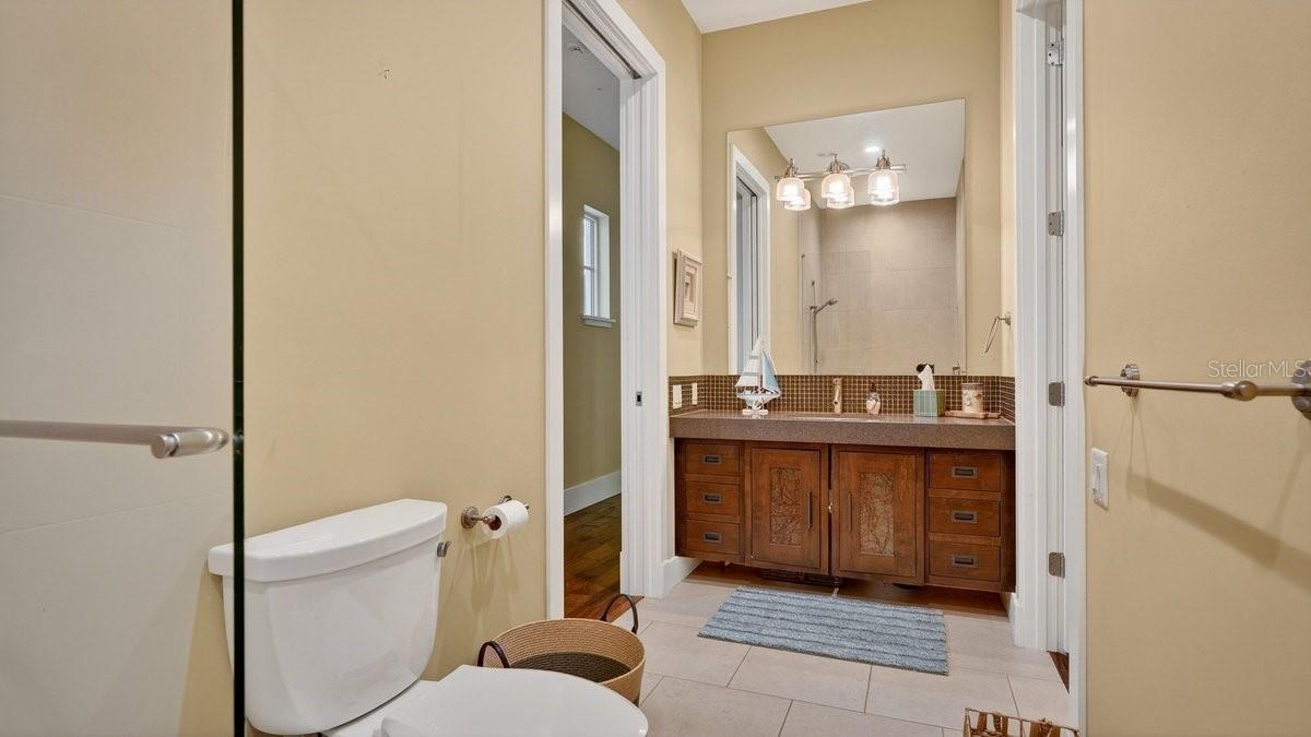 Image 40 of 49 For 3 Ashford Lakes Drive