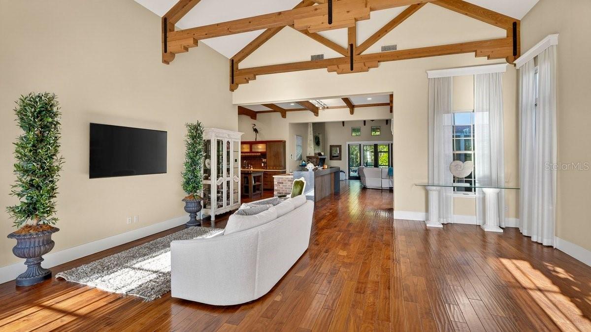 Image 9 of 49 For 3 Ashford Lakes Drive