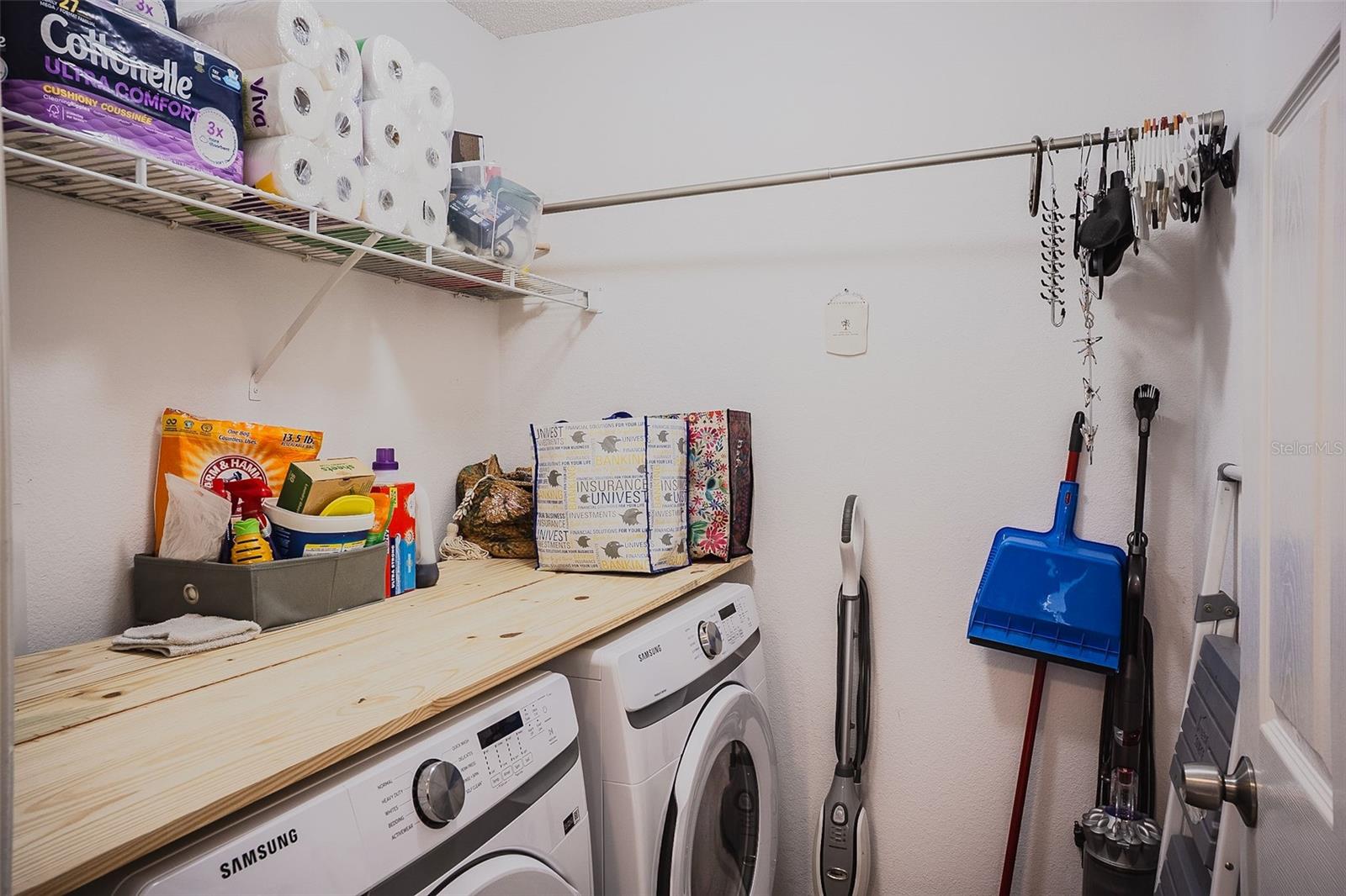 Image 8 of 59 For 5795 Windsor Hill Drive