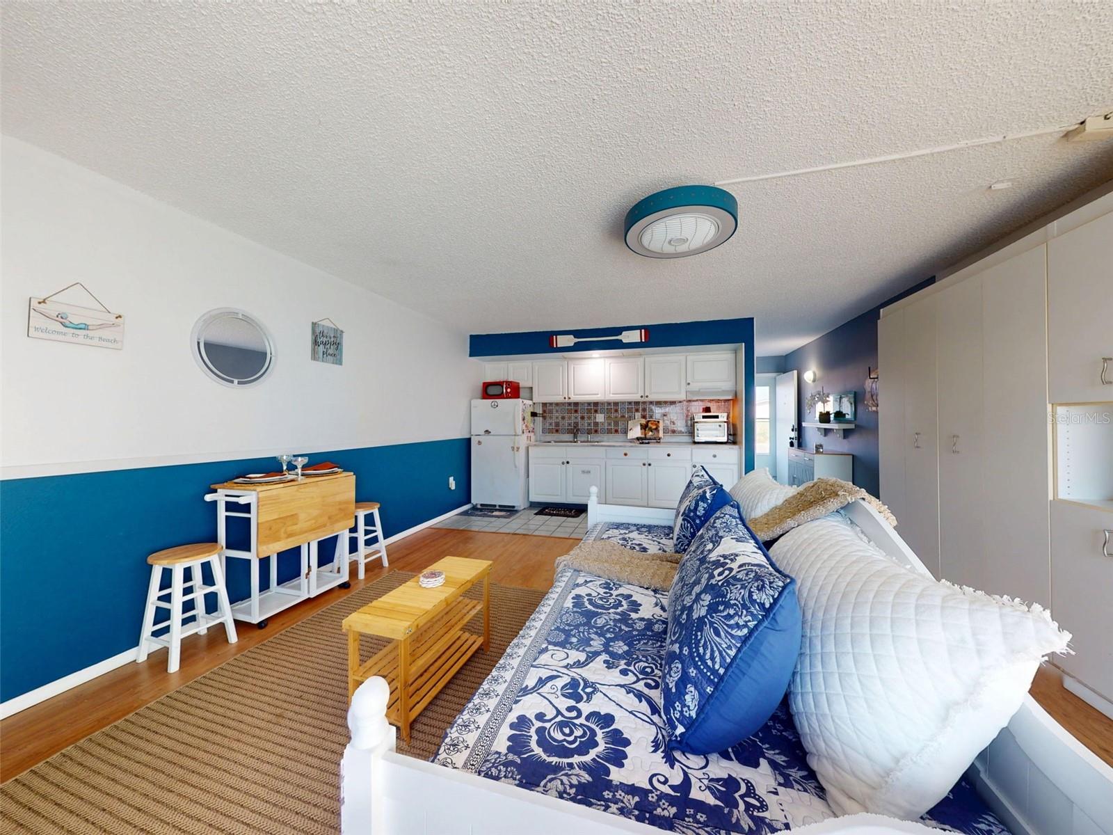 Image 17 of 37 For 3700 Atlantic Avenue 103