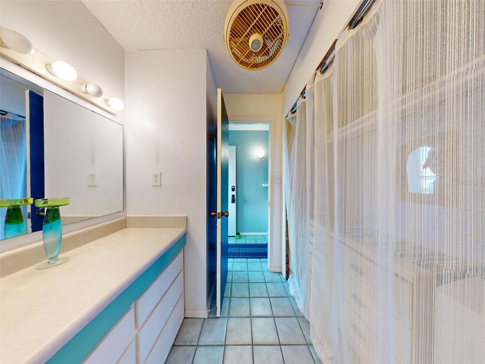 Image 20 of 37 For 3700 Atlantic Avenue 103