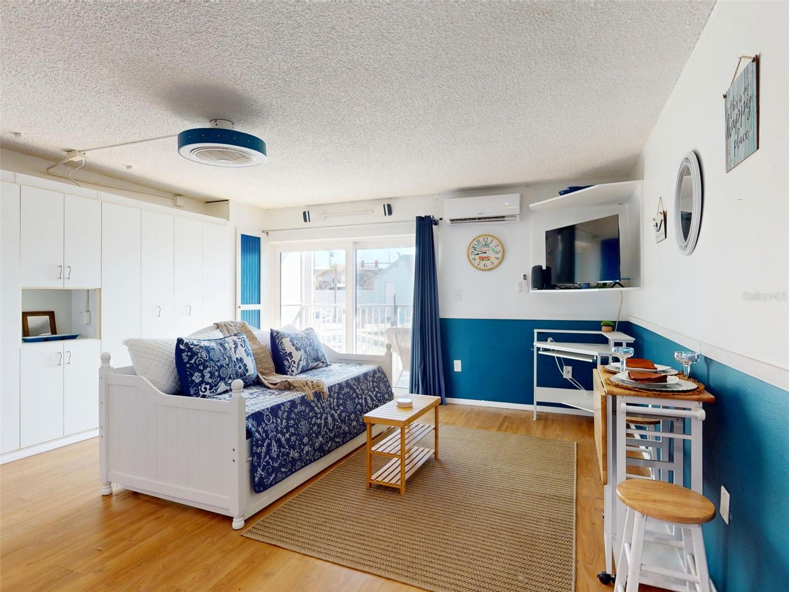 Image 7 of 37 For 3700 Atlantic Avenue 103