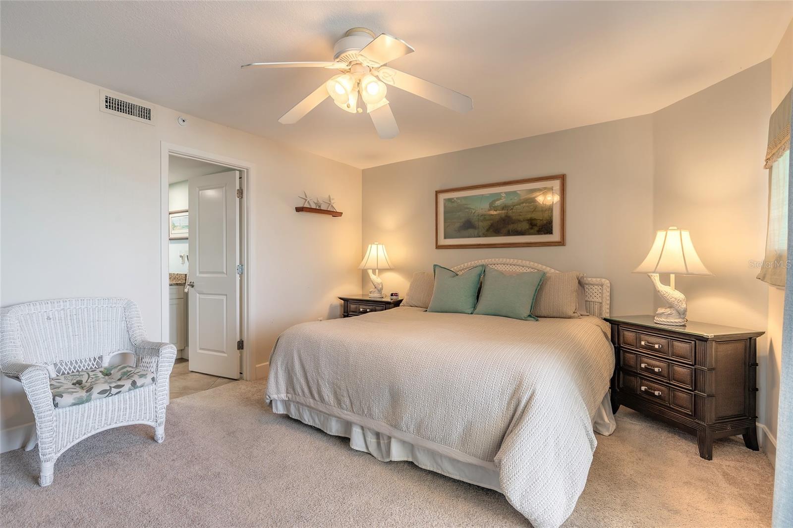 Image 20 of 37 For 5207 Atlantic Avenue 1123