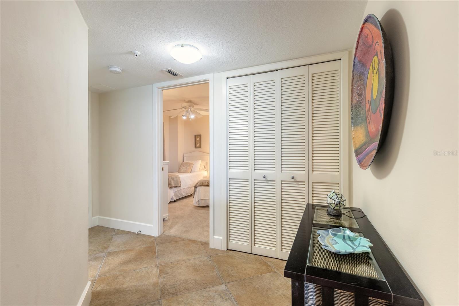 Image 28 of 37 For 5207 Atlantic Avenue 1123