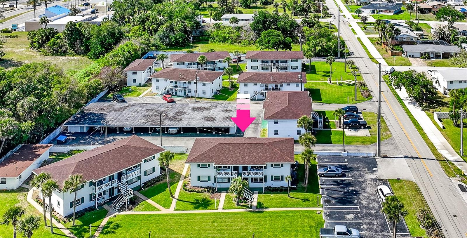 Image 33 of 39 For 1800 Palmetto Avenue 1010