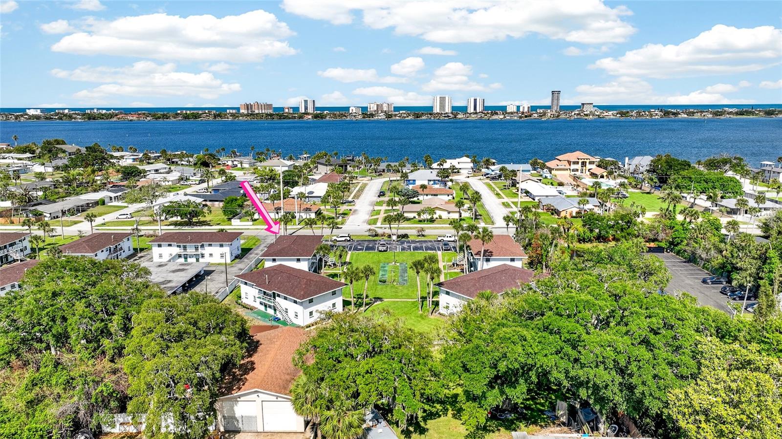 Image 35 of 39 For 1800 Palmetto Avenue 1010