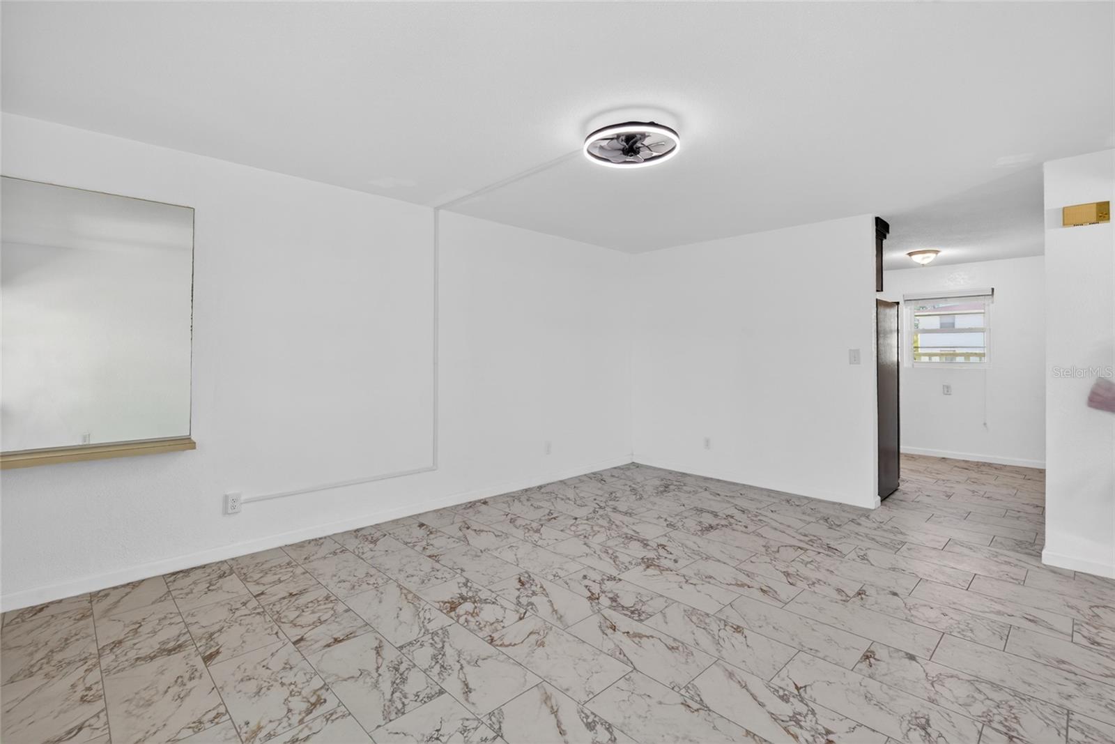 Image 6 of 39 For 1800 Palmetto Avenue 1010