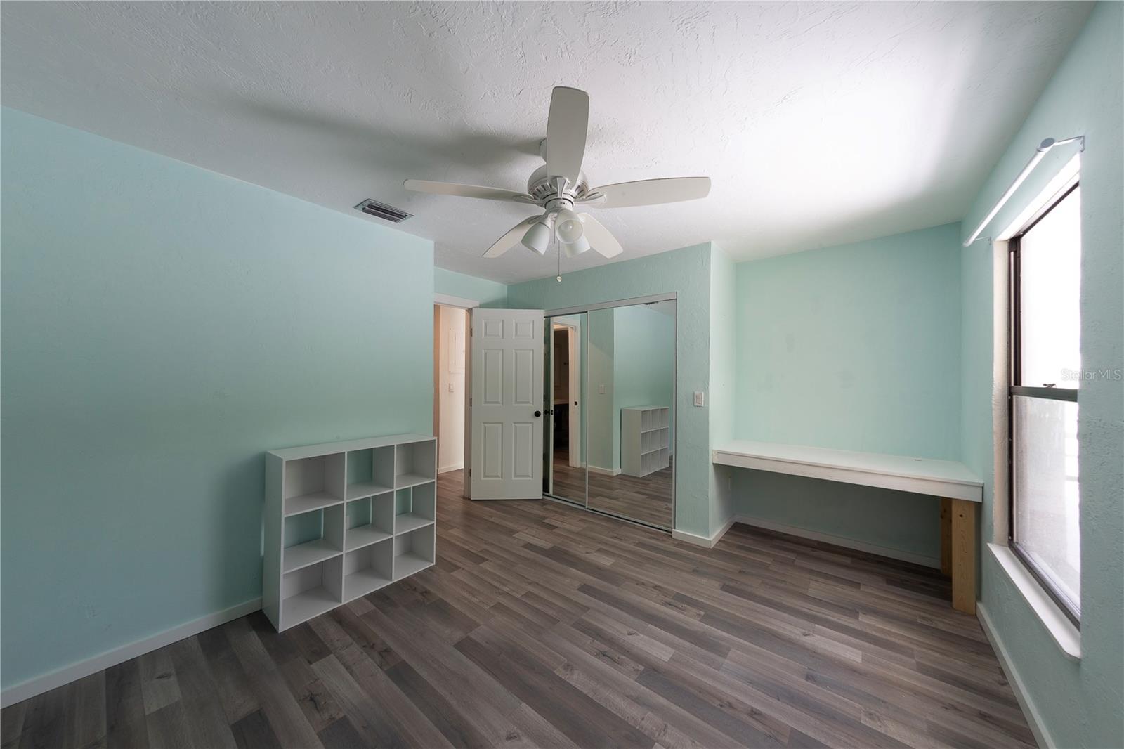 Image 14 of 18 For 603 Glendevon Drive