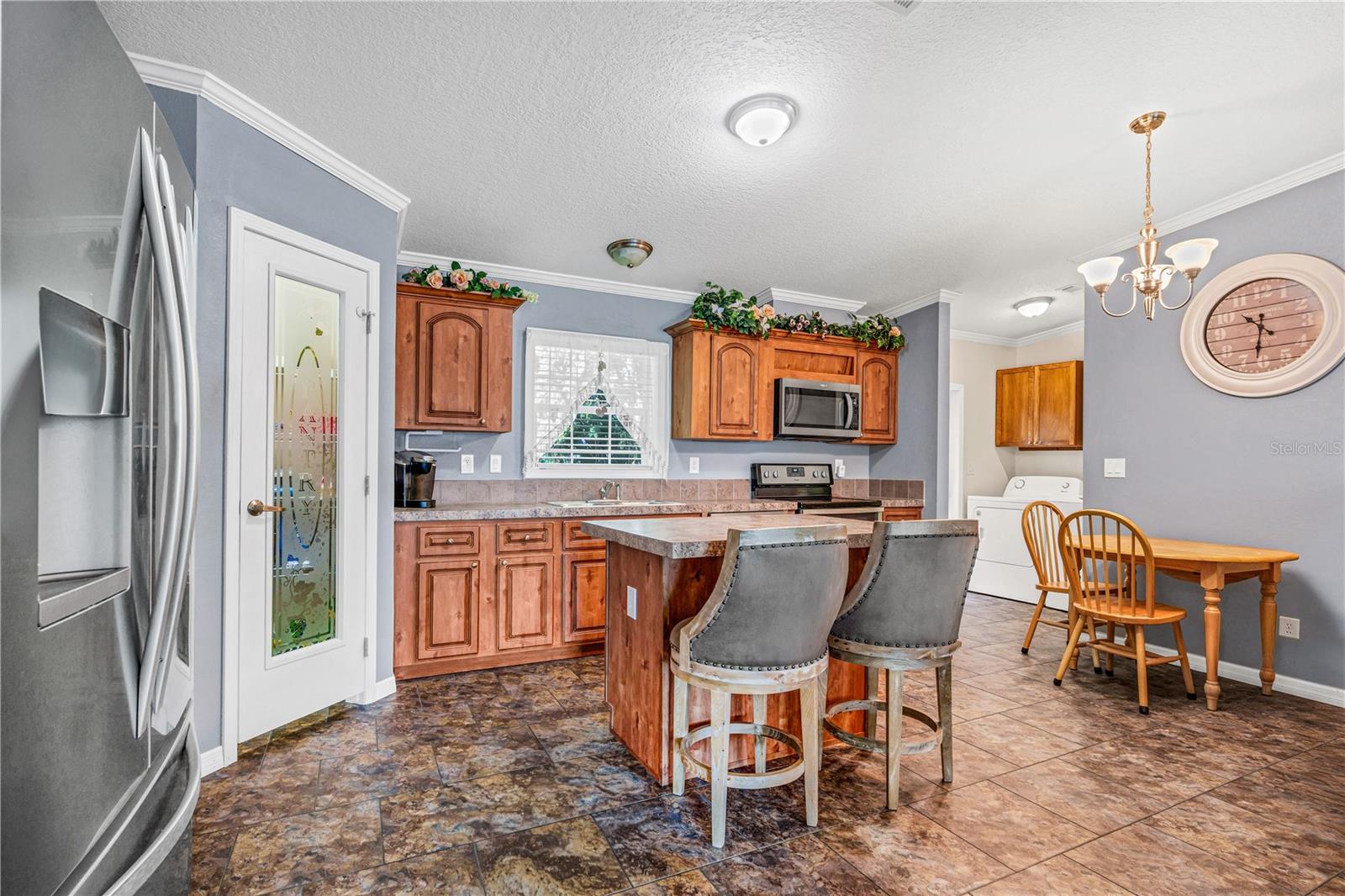 Image 11 of 39 For 106 Ash Street