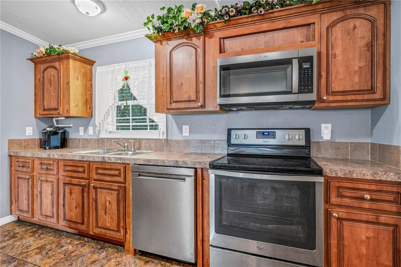 Image 13 of 39 For 106 Ash Street