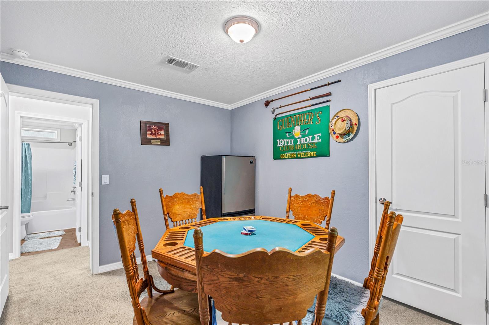 Image 22 of 39 For 106 Ash Street