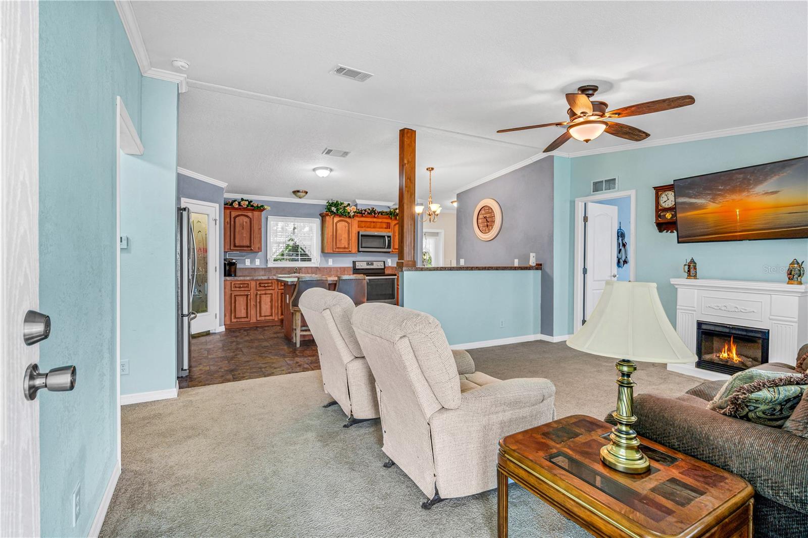 Image 8 of 39 For 106 Ash Street