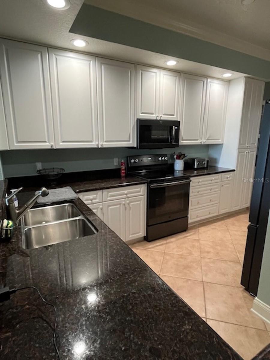 Image 7 of 32 For 265 Minorca Beach Way  304