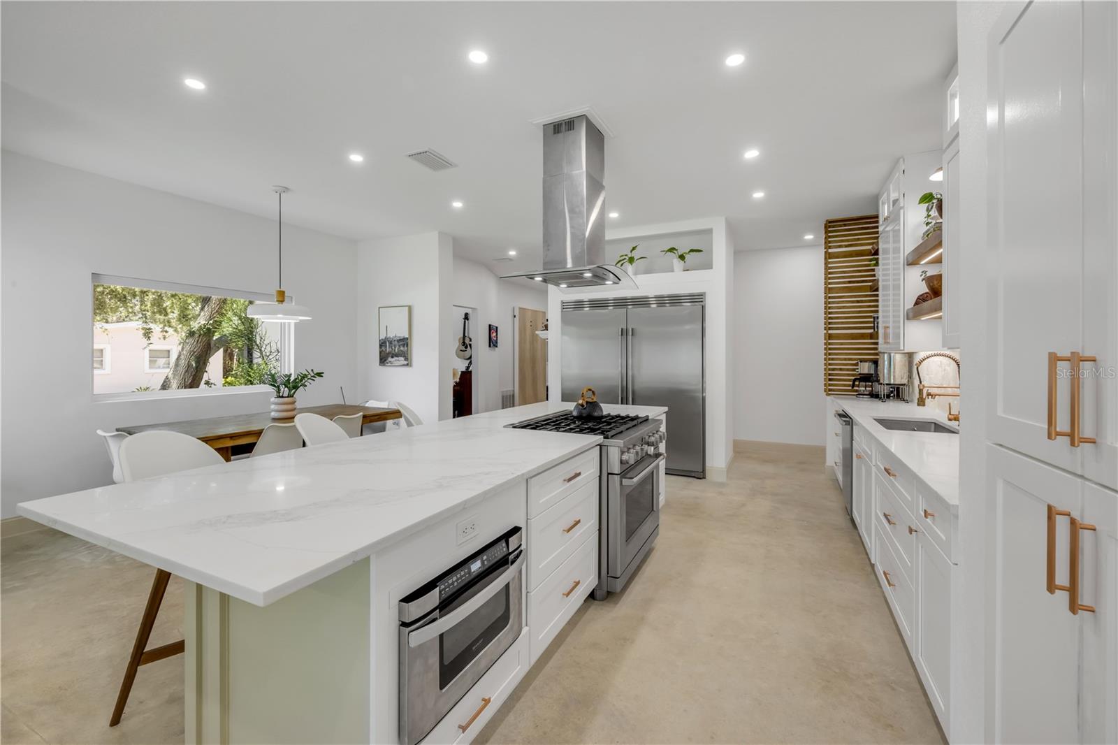 Image 23 of 97 For 3211 Saxon Drive